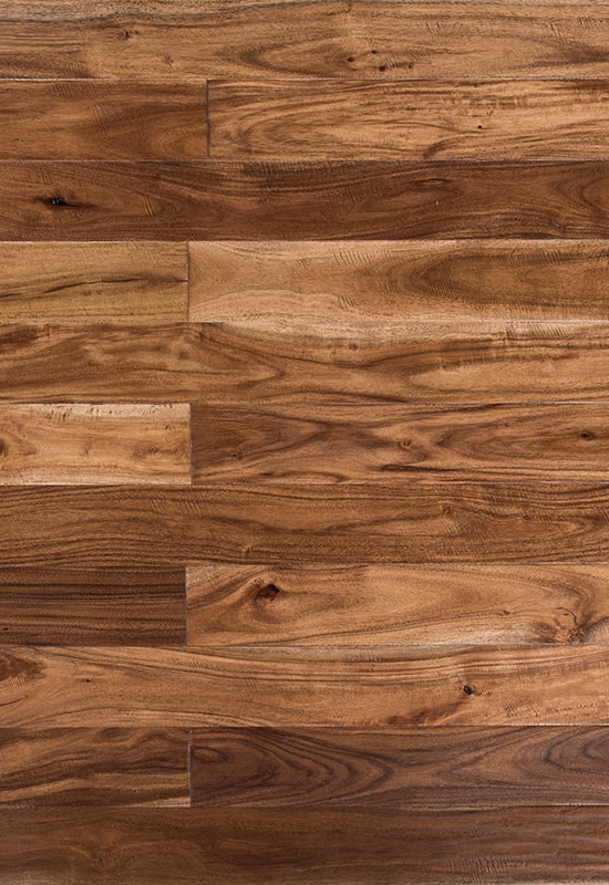 Pienen lehden akaasia 90 mm käsin rapistunut massiivipuulattia